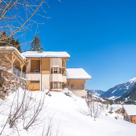 Sanna Hinterlengau * 잘바흐 힌터글렘